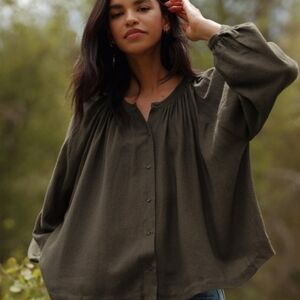 JENNI KAYNE WILLOW BLOUSE IN OLIVE GREEN